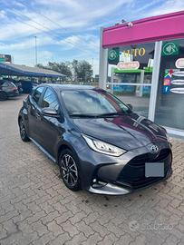 Toyota Yaris Hybrid Usata
