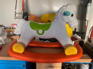 Cavallo a dondolo