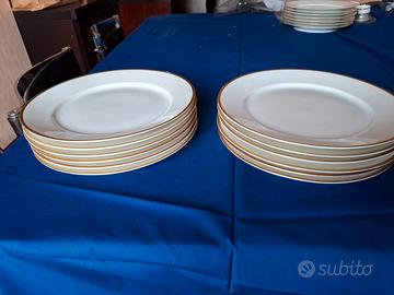 12 piatti in porcellana