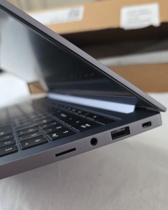 Computer Samsung Book 4 -15.6 "-8 gb RAM DDR4