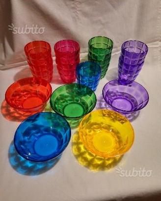 Bicchieri e coppette in plastica rigida