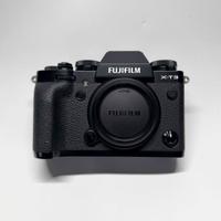 Fuji X-T3 otturatore nuovo, 1 batteria e grip