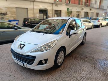 PEUGEOT 207 1.4 DIESEL 70CV-NEOPATENTATI-Euro 4790