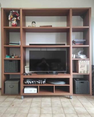 Libreria in legno color ciliegio – ampia e solida