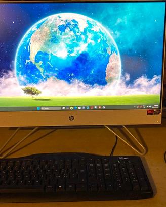 HP All-in-One 24" Ryzen 5 16GB RAM +tastiera/mouse