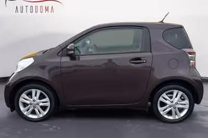 Toyota iQ 1.3 VVT-i Style CVT