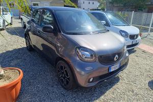 Smart Fourfour 1.0 2018
