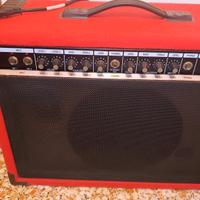 amplificatore chitarra e karaoke