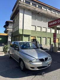Lancia elefantino