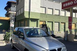 Lancia elefantino