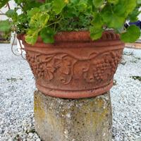 Antico vaso in terracotta Toscana con decoro