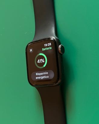 Apple Watch SE GPS 40mm (A2351)