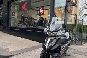 Piaggio MP3 300 hpe YOURBAN ERL