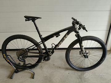 trek supercaliber 9.9 XX flight attendant 2 gen