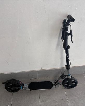 monopattino OXELO a spinta nero