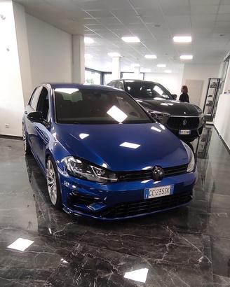 Volkswagen Golf R 2.0 TSI DSG 4motion