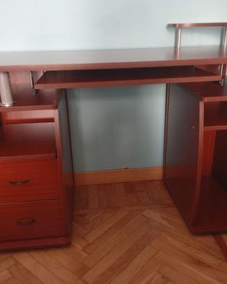 Scrivania da computer elegante
