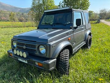 Suzuki Samurai 1996
