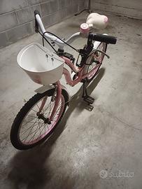 Bicicletta da bambina rosa