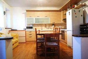 Appartamento di 71 m² con 3 locali e box auto a Mo