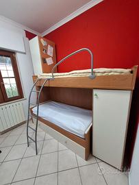 Letto a castello legno + armadi e cassetto