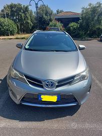 Toyota Auris SW Touring Sport 1.8 hybrid Lounge