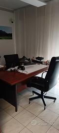 Ufficio arredato