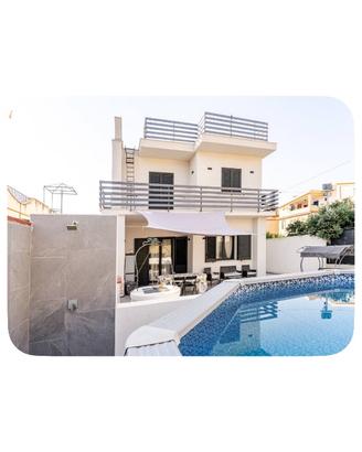 Villa con piscina