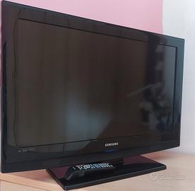 TV Samsung LCD 32 pollici con telecomando 