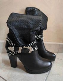 Stivali cowboy neri donna fibbia