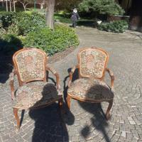 Coppia di Poltrone Classiche in Stile Luigi Filipo