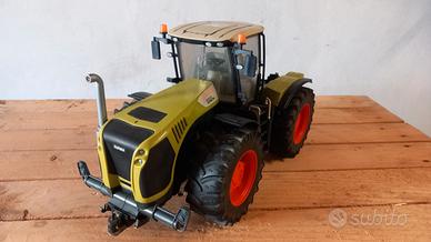 bruder Trattore class 