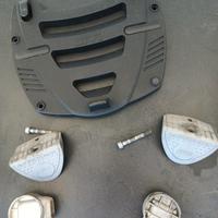 Piastra originale GIVI + attacchi Monorack