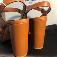 Prada - Sandali in pelle marrone - con scatola ori