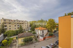 Trilocale con garage a Senigallia