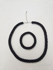 Set collana 54cm e bracciale elastico perline nere