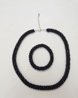 Set collana 54cm e bracciale elastico perline nere