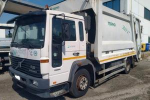 VOLVO FL 6 15 4X2 COMPATTATORE