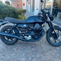 Moto Guzzi V7 IV Stone- 2022