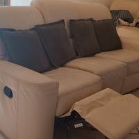 divano in vera pelle con recliner