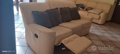 divano in vera pelle con recliner
