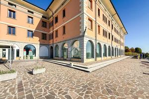 NEGOZIO A CASTIRAGA VIDARDO