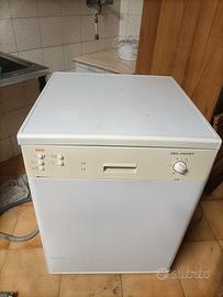 lavastoviglie AEG