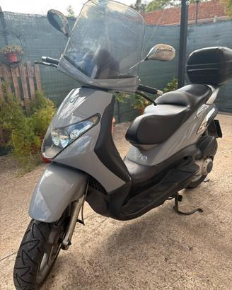 Beverly 250 completo di tutto
