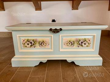 Cassapanca in stile provenzale artigianale