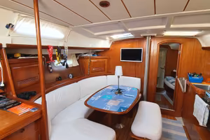 Beneteau Oceanis Clipper 393