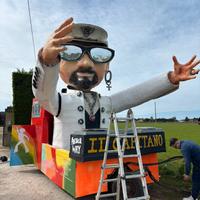 Carro Allegorico - Gigi Dag