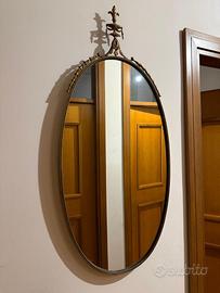 Specchio ovale vintage cornice in ottone