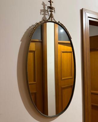 Specchio ovale vintage cornice in ottone