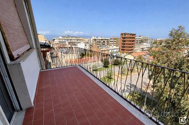 4 LOCALI A REGGIO DI CALABRIA